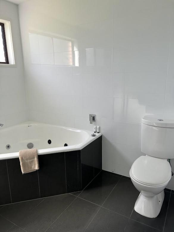 Best Western Colonial Village Motel Warrnambool Bilik gambar